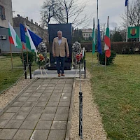 В СРЕДЕЦ ПОЧЕТОХА ПАМЕТТА НА АПОСТОЛА